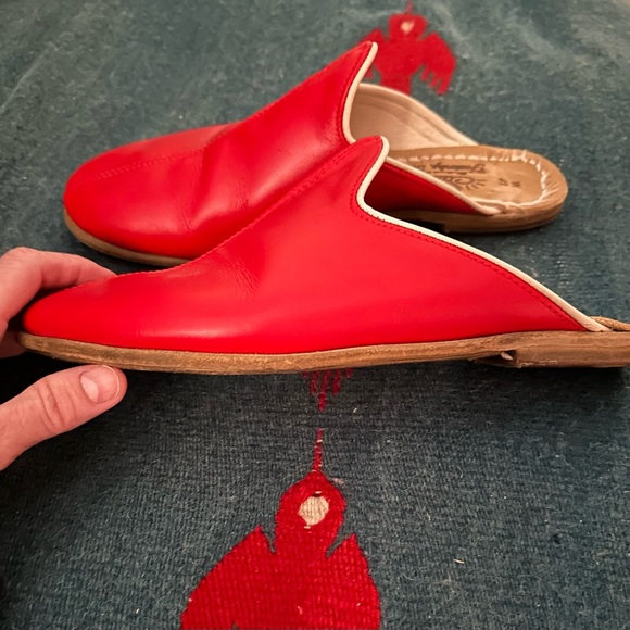 Sabah Red Leather Women's Mules - Picture 1 of 5